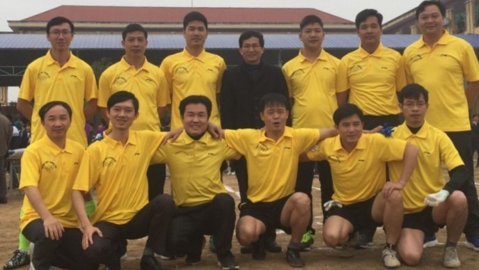 Cán bộ, giáo viên, nhân viên THPT Trung Giã với các hoạt động thể thao chào mừng 20 năm thành lập trường